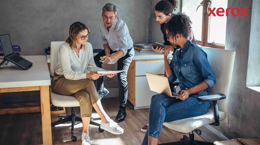 Visuelle Darstellung der aktualisierten Geschäftsstrategie von Xerox, die wichtige Innovationen und strategische Initiativen für den Erfolg hervorhebt Visuelle Darstellung der aktualisierten Geschäftsstrategie von Xerox, die wichtige Innovationen und strategische Initiativen für den Erfolg hervorhebt
